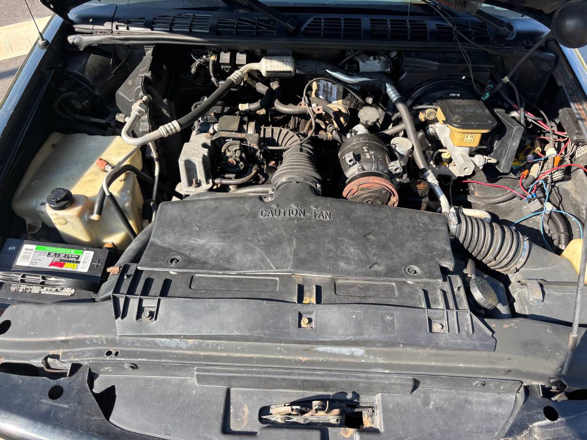 Gmc-sonoma-extended-cab-1995-black-10