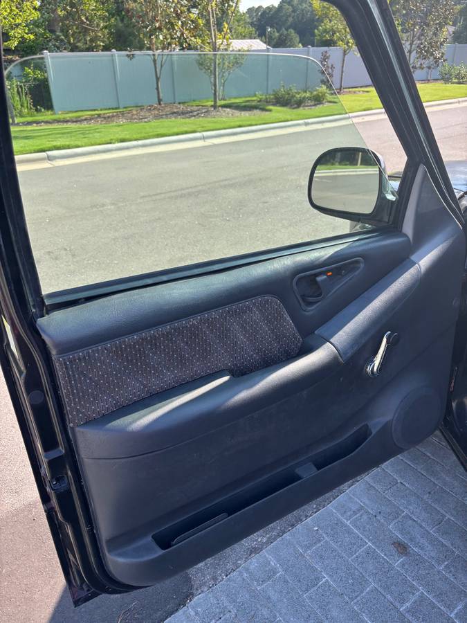 Gmc-sonoma-extended-cab-1995-black-11