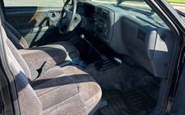 Gmc-sonoma-extended-cab-1995-black-4