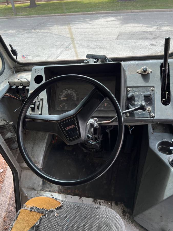 Gmc-step-van-1995-17