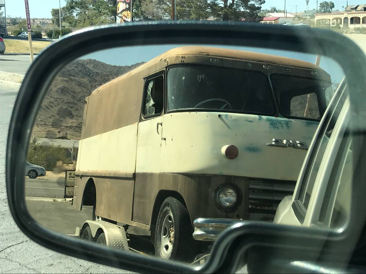 Gmc-stepvan-1963-brown-2