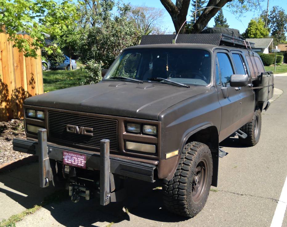 Gmc-suburban-1500-1989
