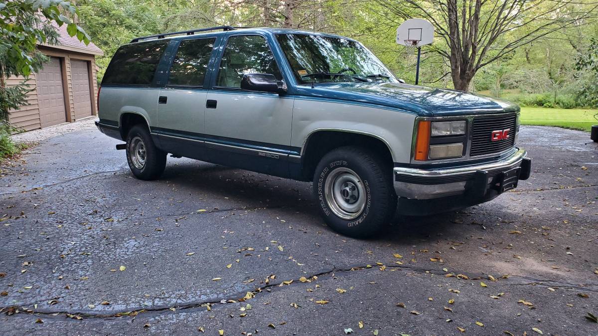 Gmc-suburban-1500-1993-blue-3