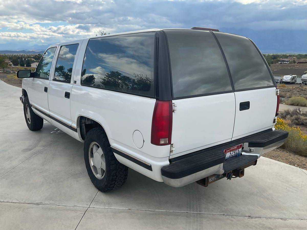 Gmc-suburban-1994