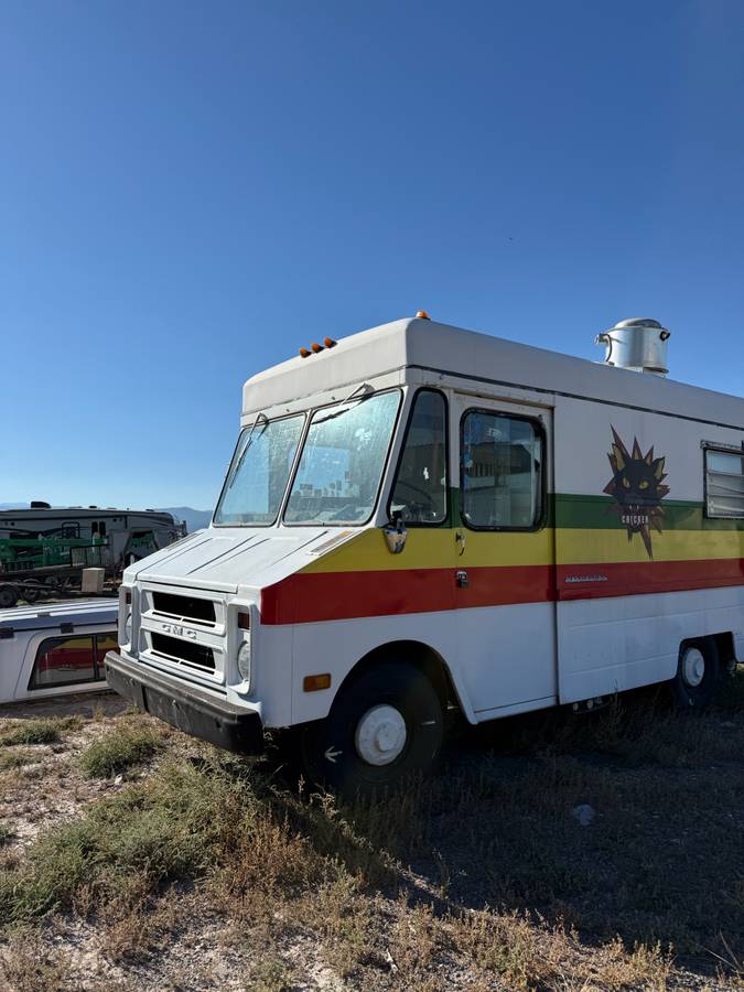 Gmc-value-van-1976-white