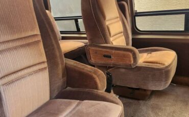 Gmc-vandura-1988-4