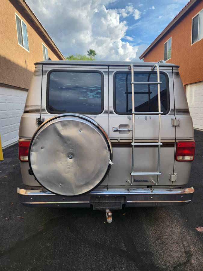 Gmc-vandura-1988-6