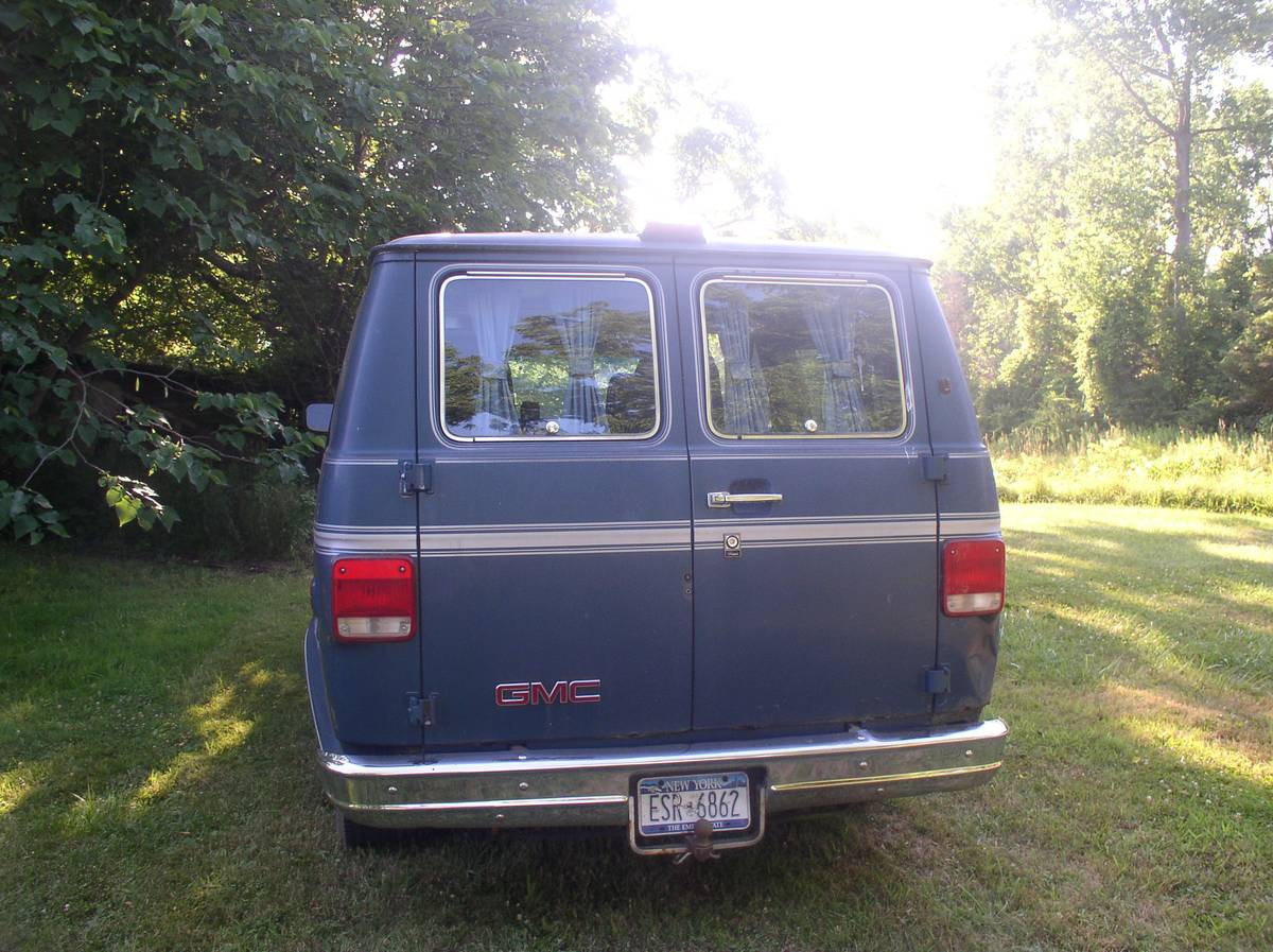 Gmc-vandura-2500-1992-blue-1