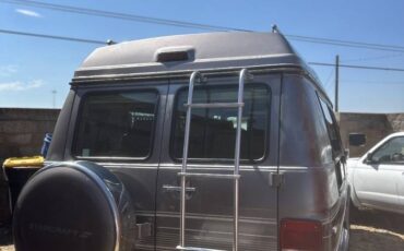 Gmc-vandura-2500-1993-silver-3