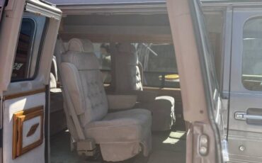 Gmc-vandura-2500-1993-silver-7