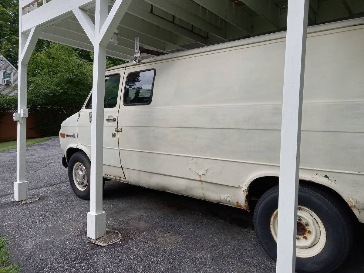 Gmc-vandura-3500-1991-custom-1