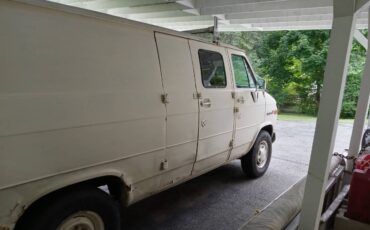 Gmc-vandura-3500-1991-custom-2