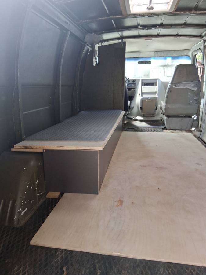 Gmc-vandura-3500-1993-white-2
