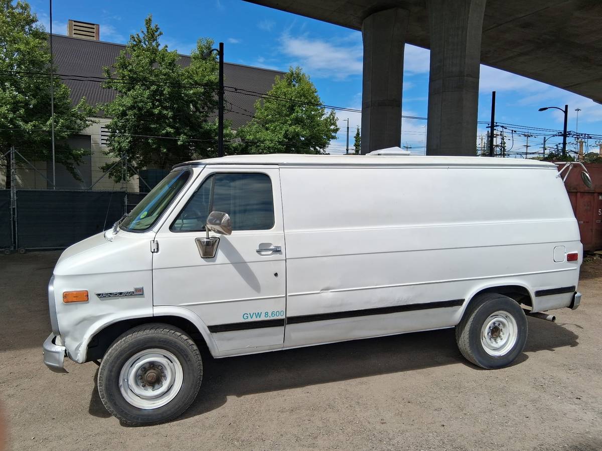 Gmc-vandura-3500-1993-white-5