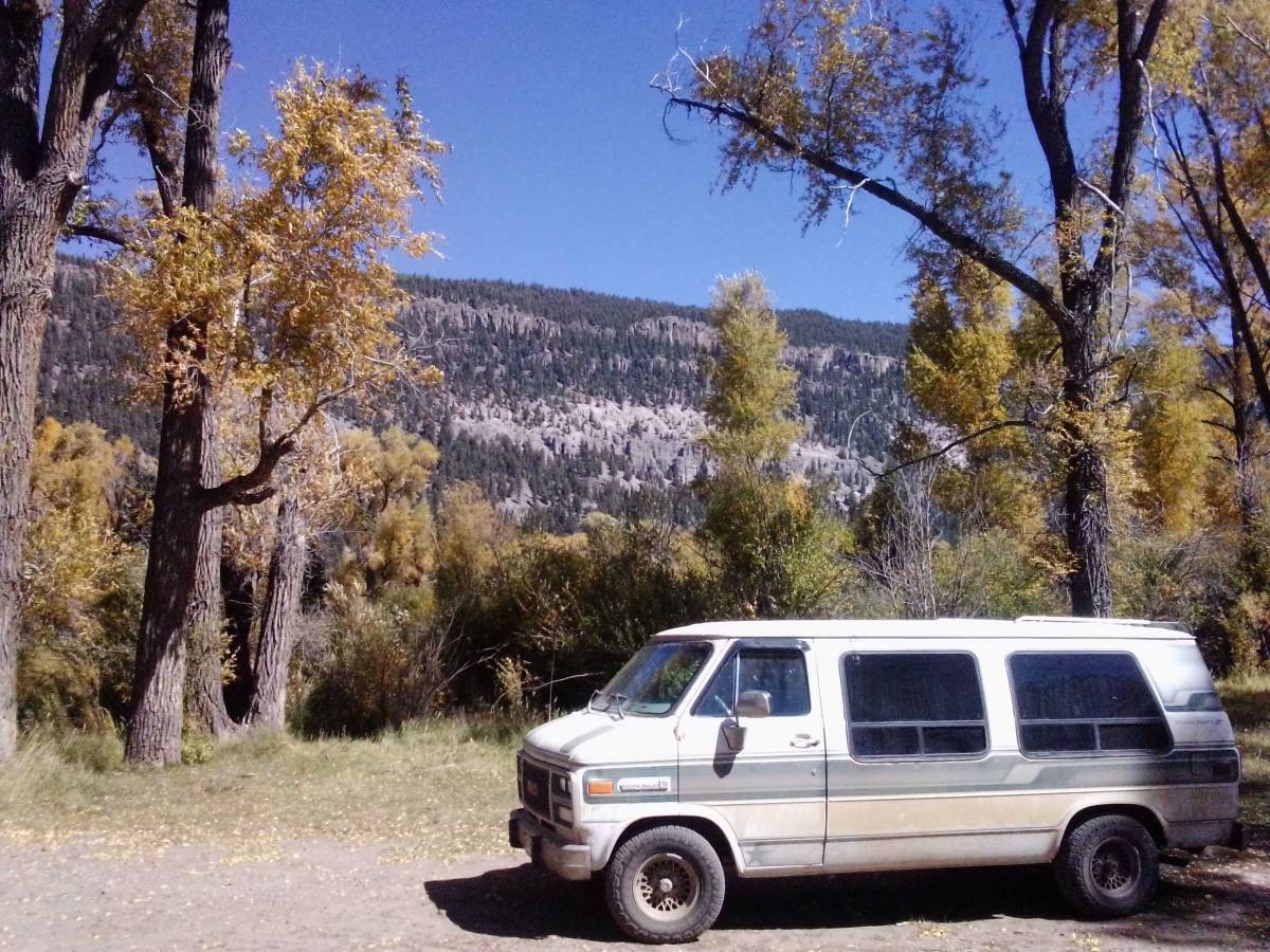 Gmc-vandura-g-2500-1992-white-1