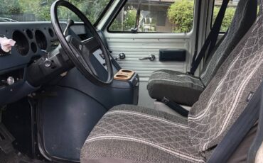 Gmc-vandura-g2500-1991-white-7