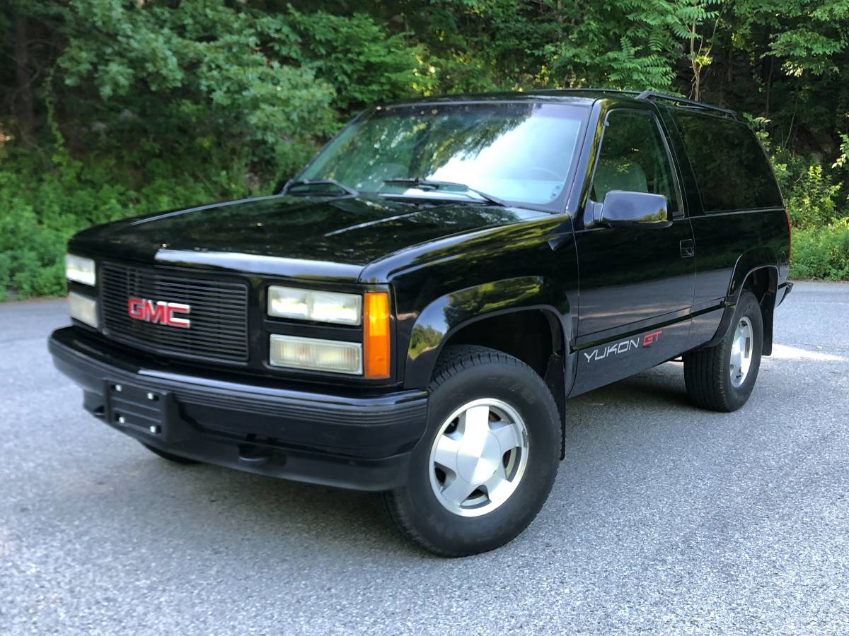 Gmc-yukon-1993-black-12