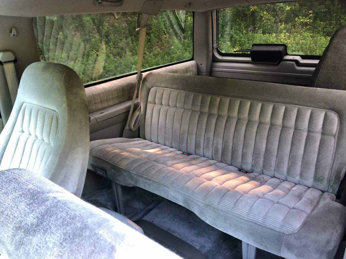 Gmc-yukon-1993-black-15