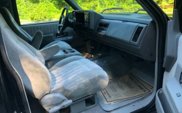Gmc-yukon-1993-black-18