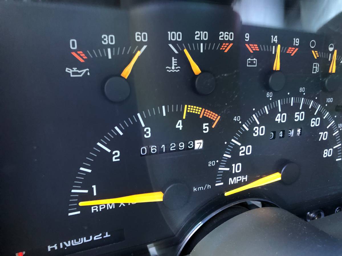 Gmc-yukon-1993-black-53