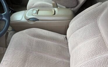 Gmc-yukon-diesel-1995-silver-1