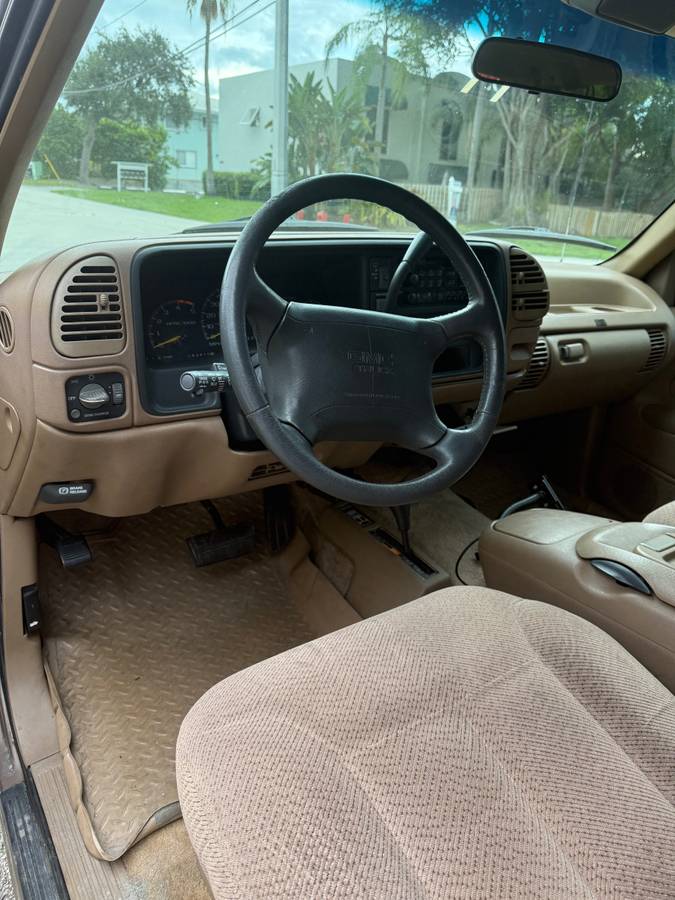 Gmc-yukon-diesel-1995-silver-5