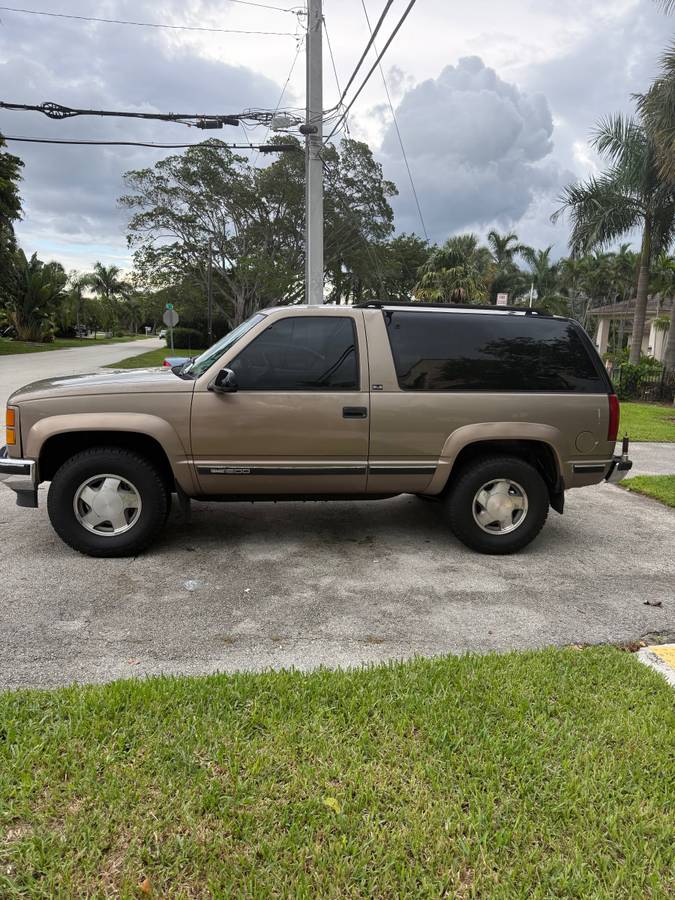 Gmc-yukon-diesel-1995-silver-6