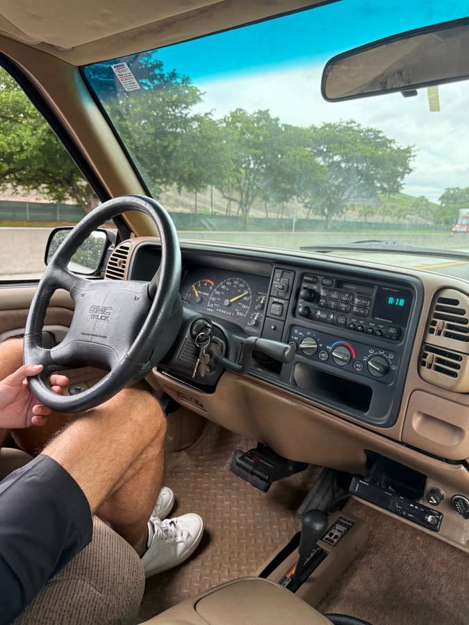 Gmc-yukon-diesel-1995-silver-7