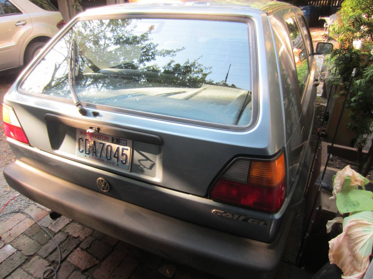 Golf-gl-1990-blue-1