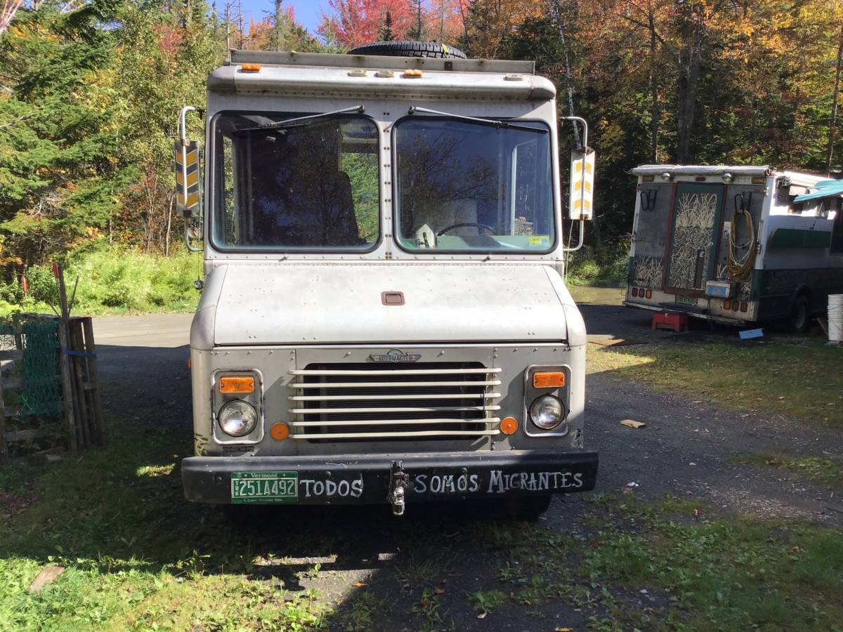 Grumman-curbmaster-diesel-1982-grey-11