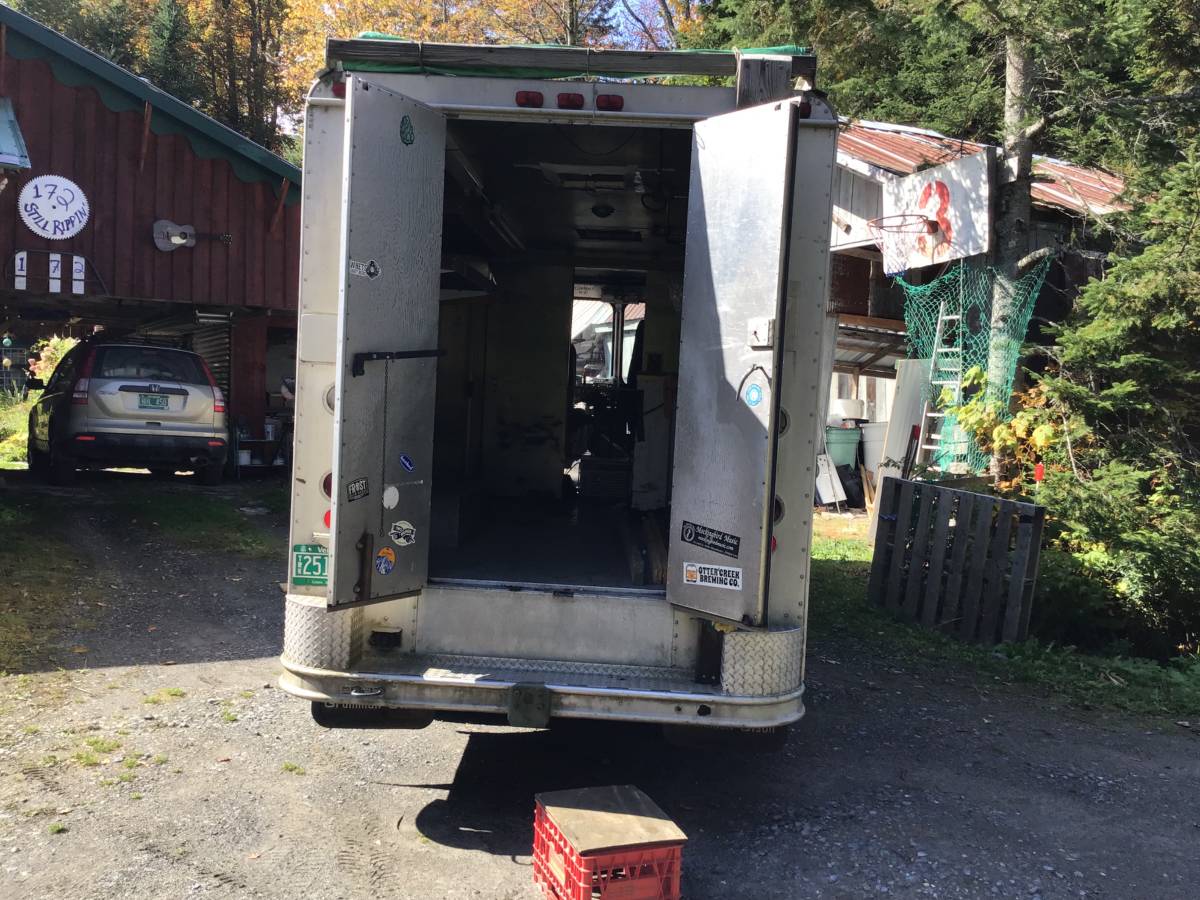 Grumman-curbmaster-diesel-1982-grey-13