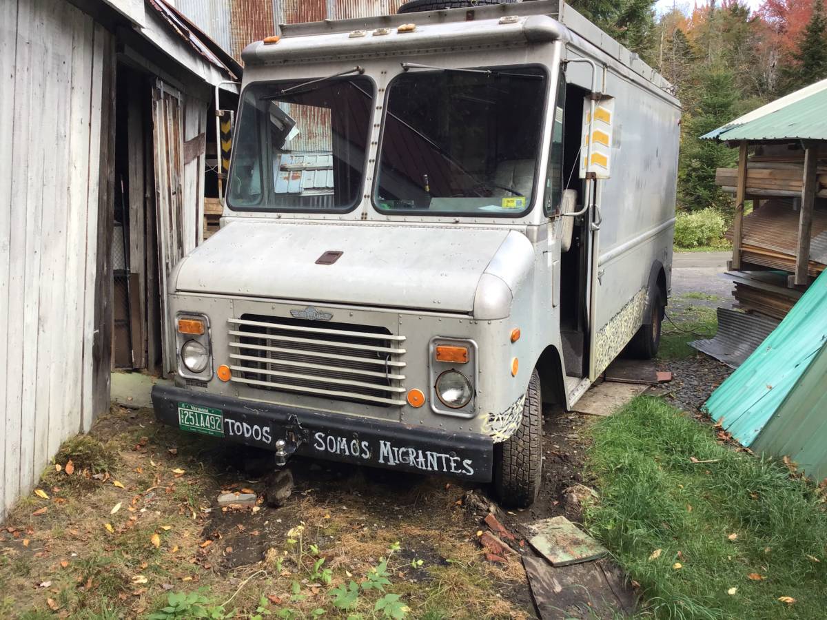Grumman-curbmaster-diesel-1982-grey-15