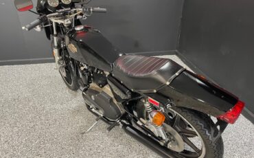 Harley-Davidson-Cafe-Racer-1977-1