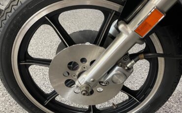 Harley-Davidson-Cafe-Racer-1977-15