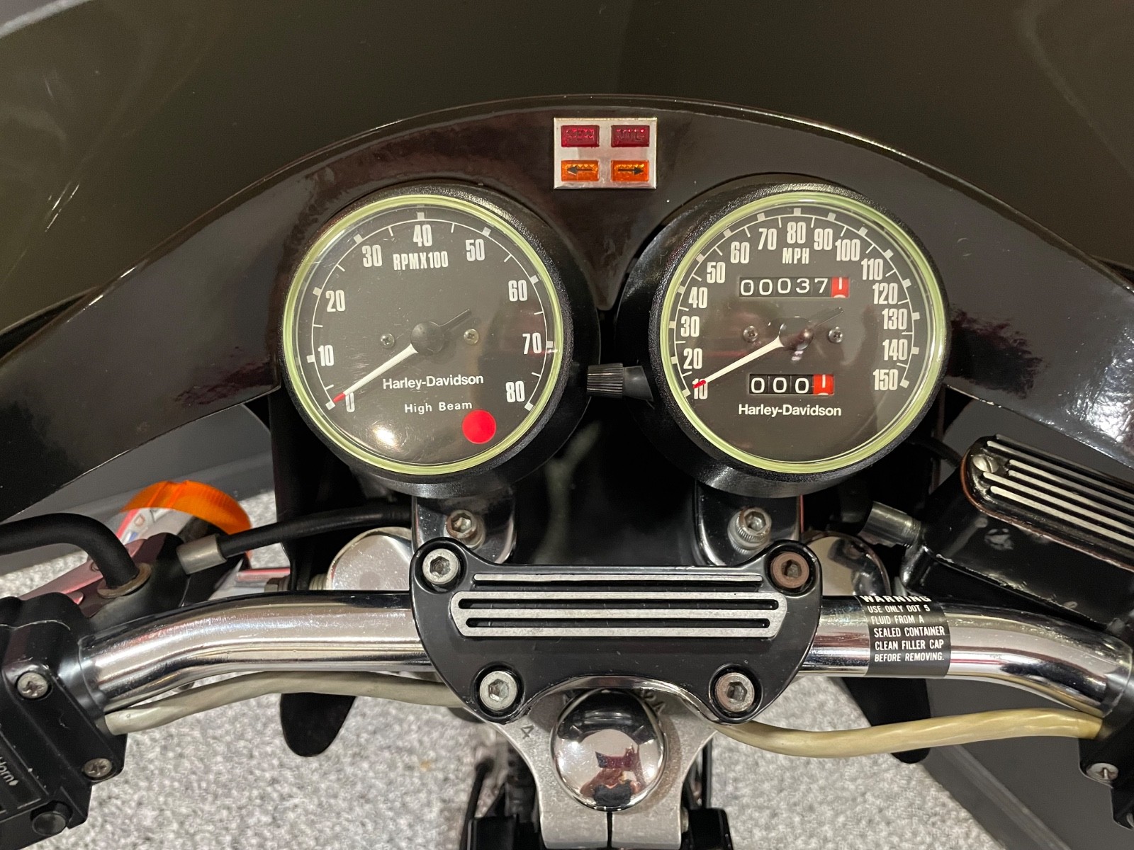 Harley-Davidson-Cafe-Racer-1977-22