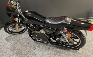 Harley-Davidson-Cafe-Racer-1977-25