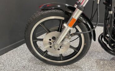 Harley-Davidson-Cafe-Racer-1977-4