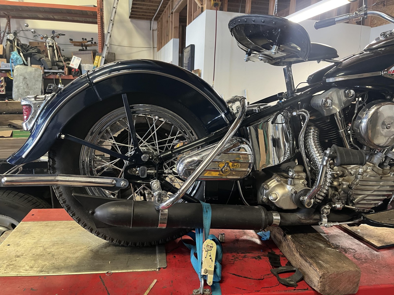 Harley-Davidson-FL-1945-8