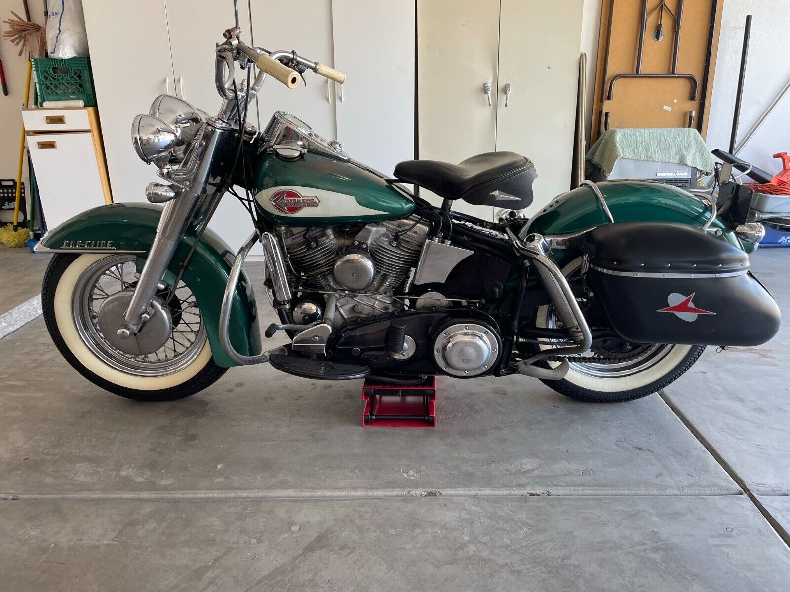 Harley-Davidson-FL-1959