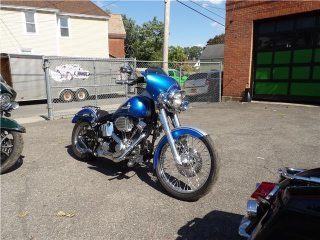 Harley-Davidson-FXSTC-1992-2