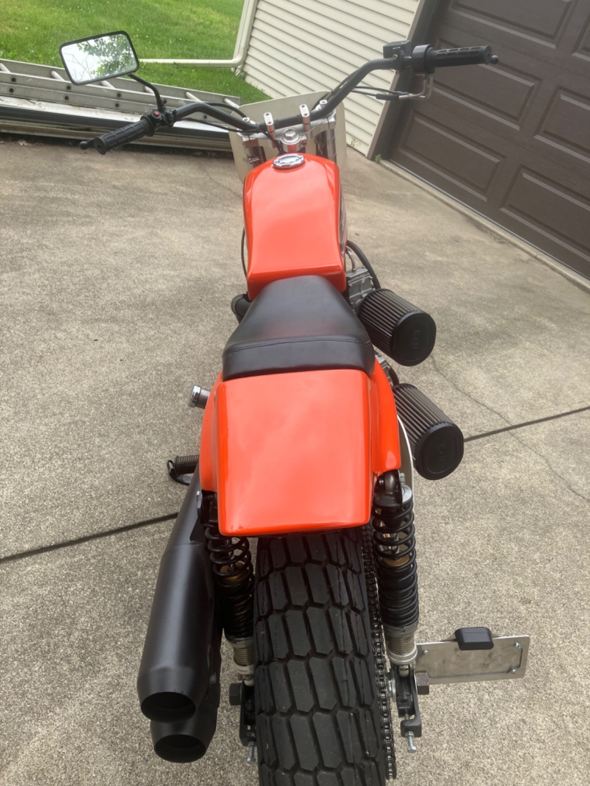 Harley-Davidson-H-D-XR-1000-eng.-flat-track-1983-8
