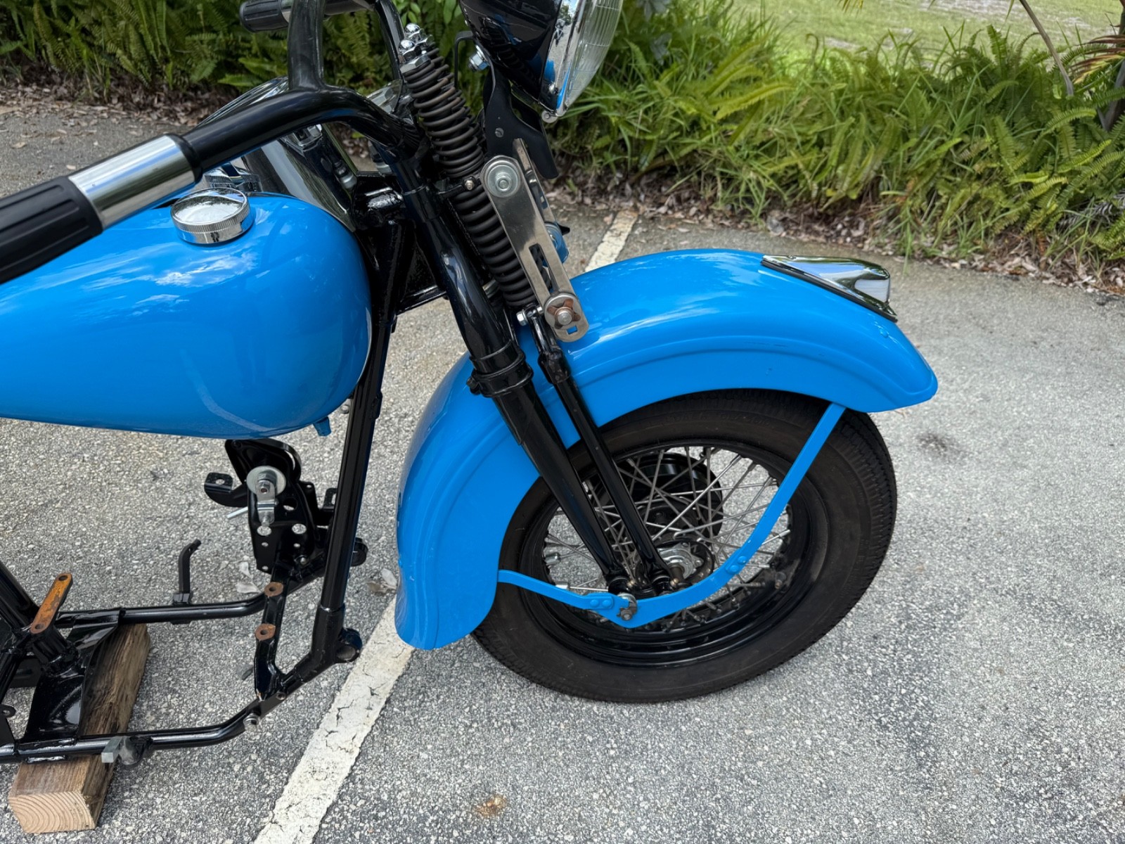 Harley-Davidson-Knucklehead-1947-4