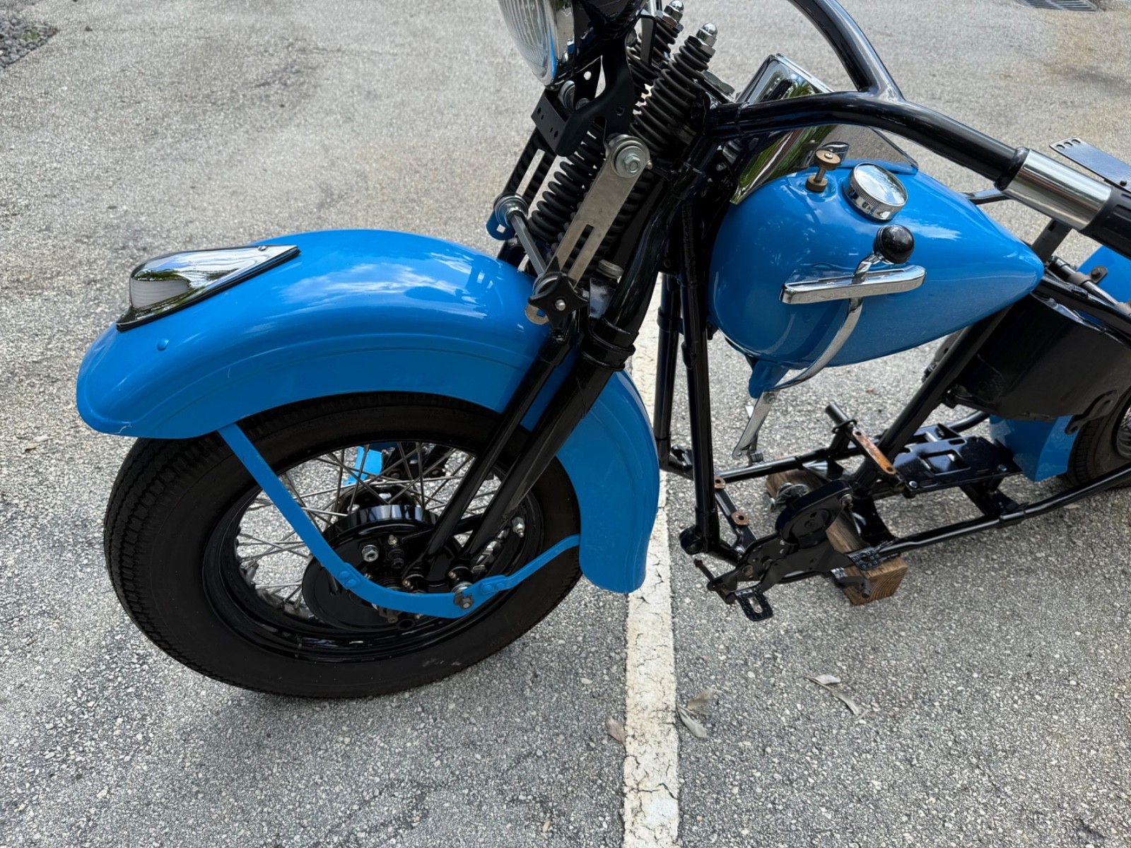 Harley-Davidson-Knucklehead-1947-6