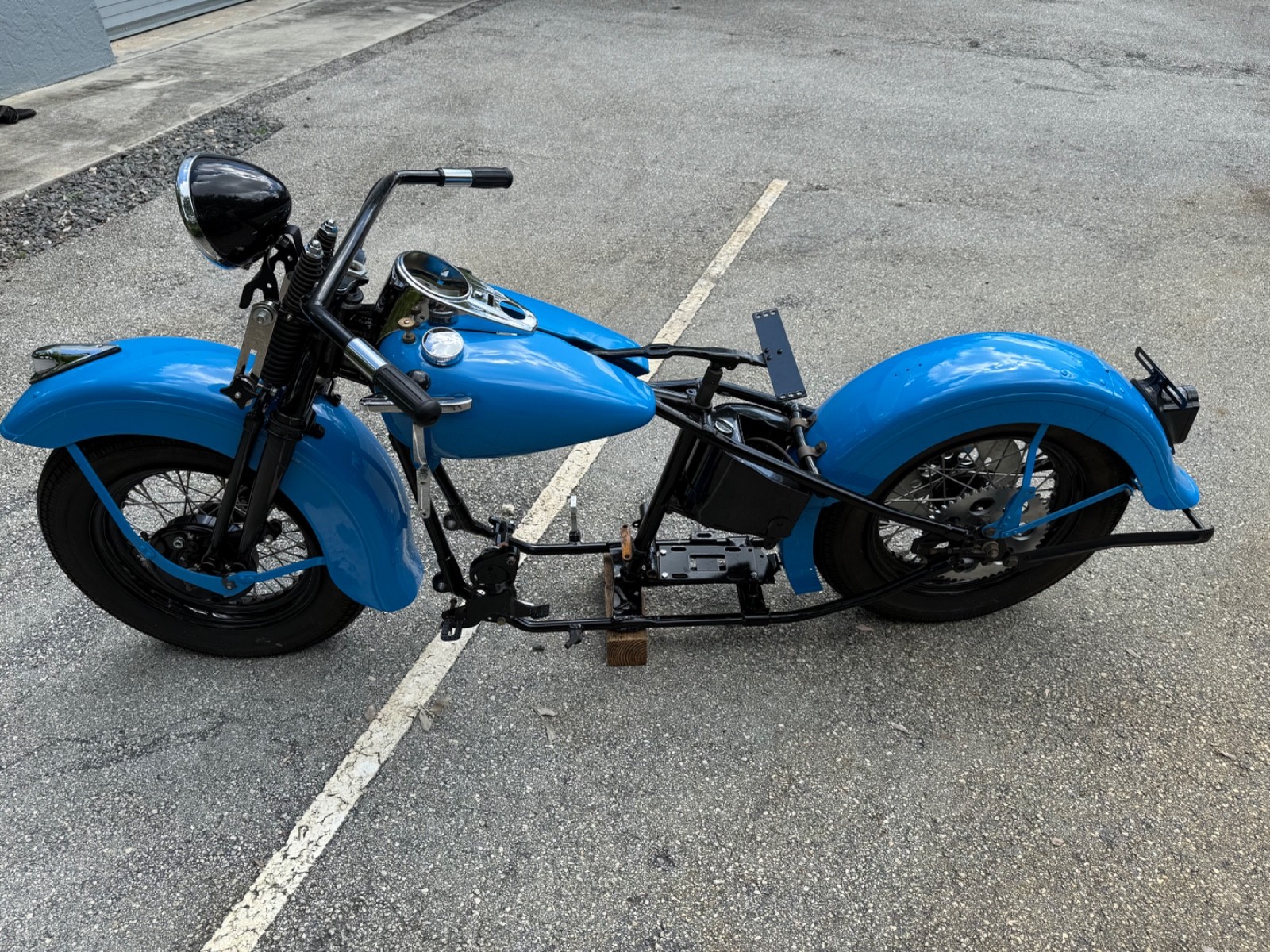 Harley-Davidson-Knucklehead-1947-9