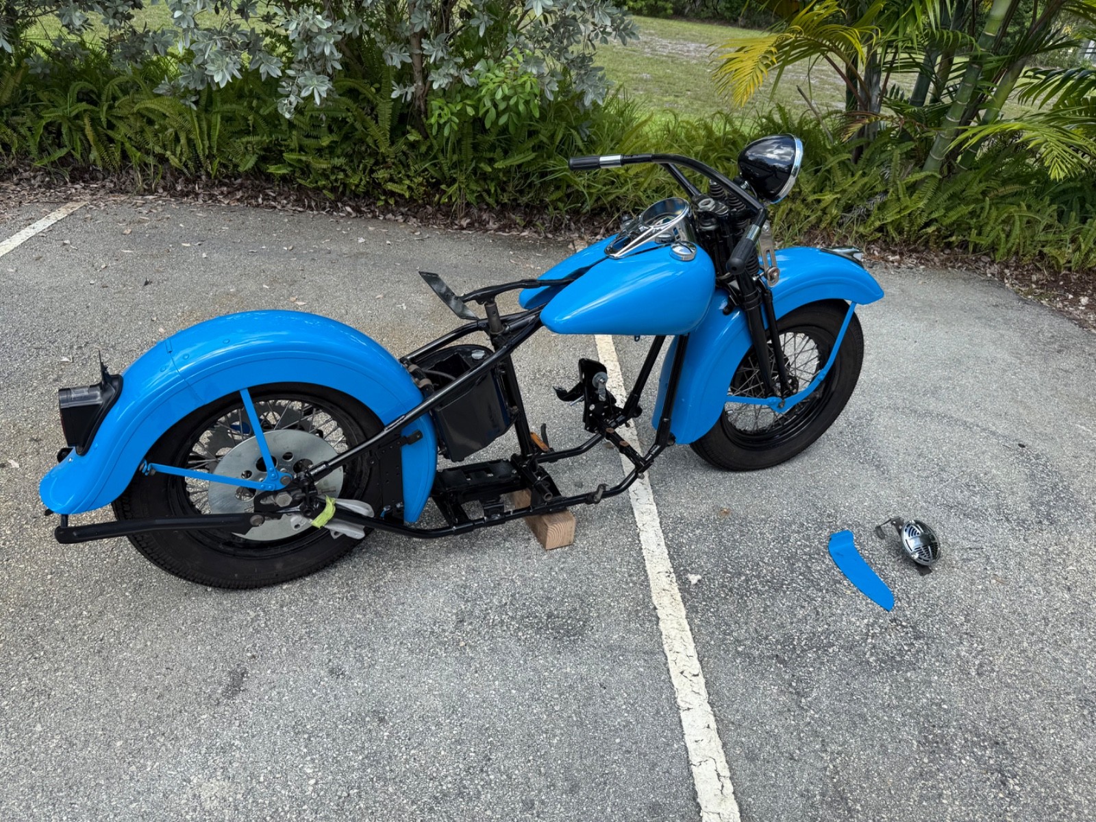 Harley-Davidson-Knucklehead-1947