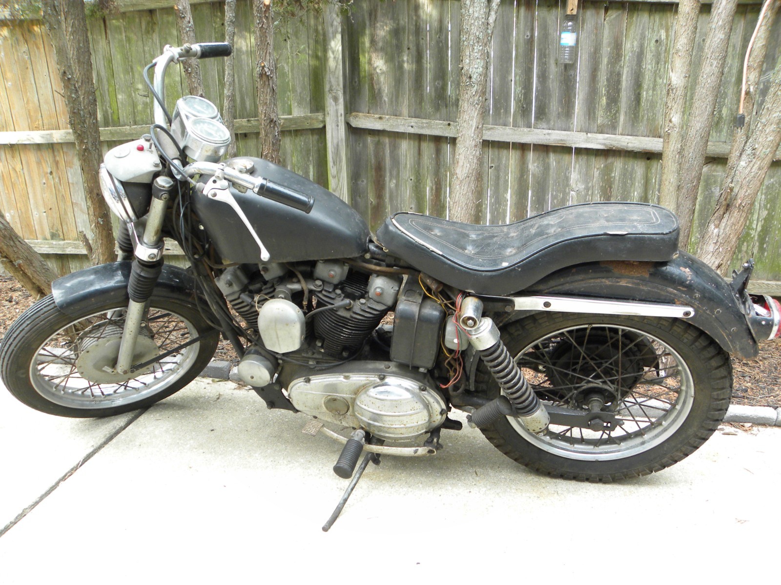 Harley-Davidson-Sportster-1967-1