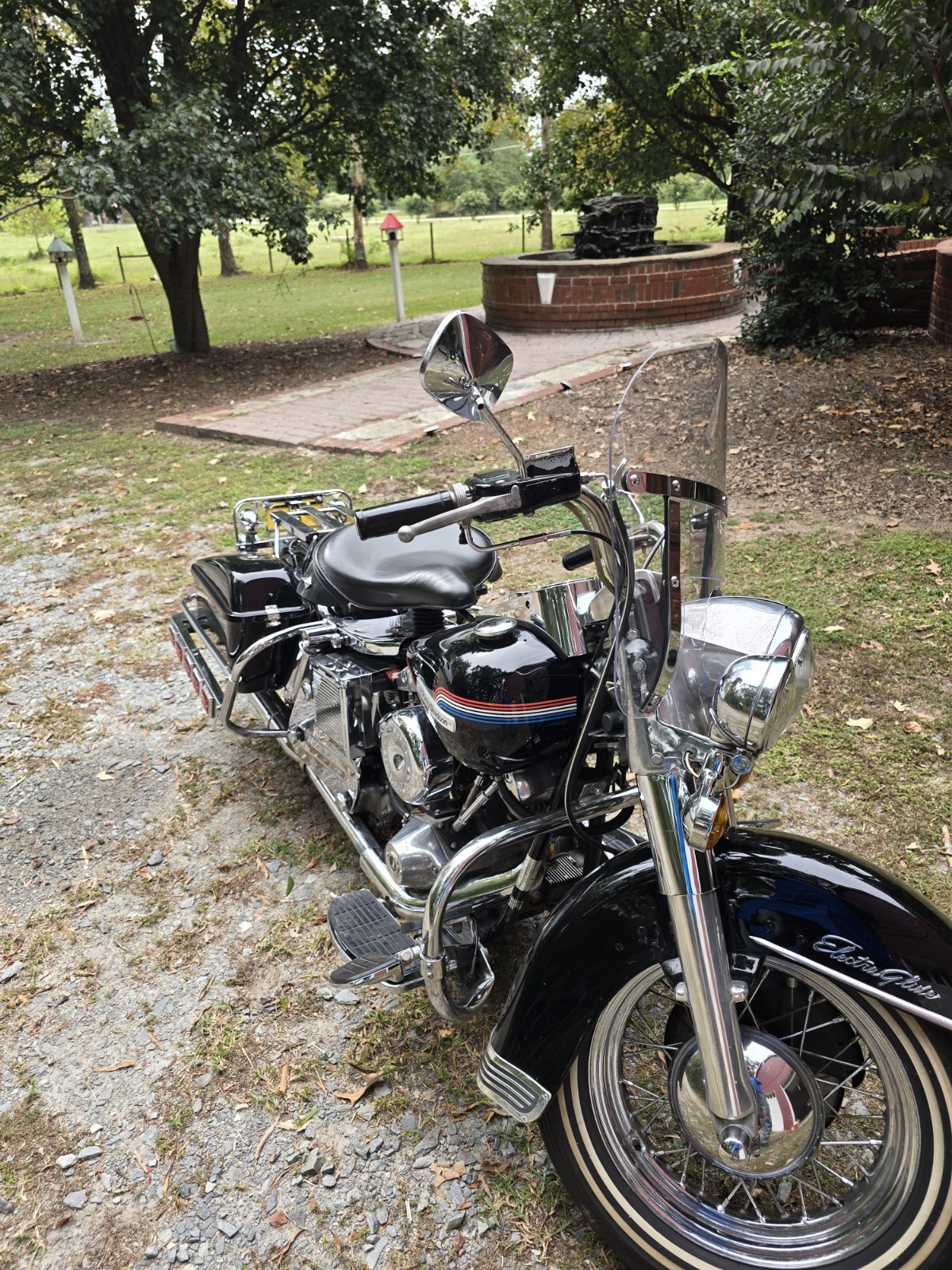 Harley-Davidson-Touring-1975-3