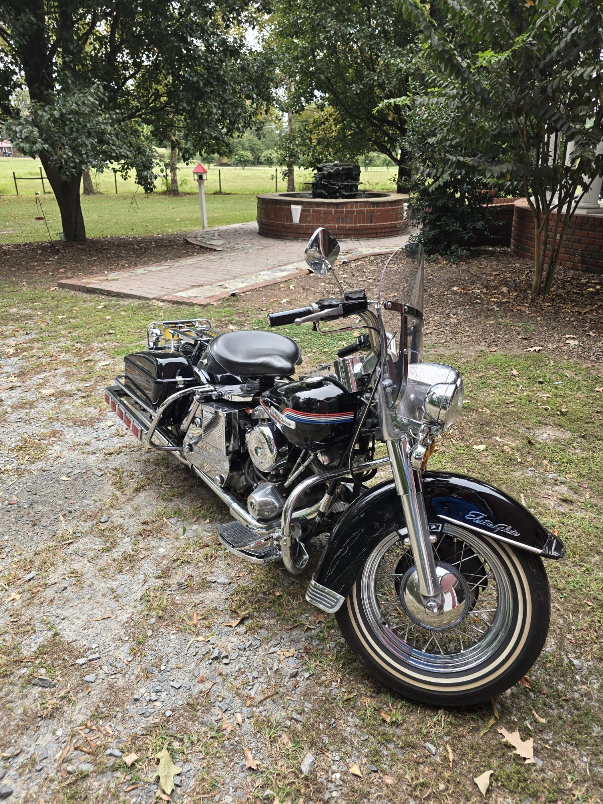 Harley-Davidson-Touring-1975-8