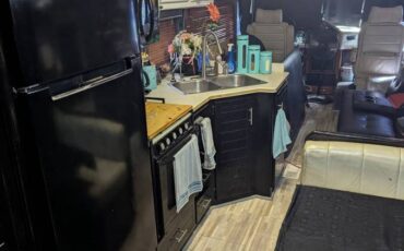 Holiday-rambler-diesel-1989-custom-3