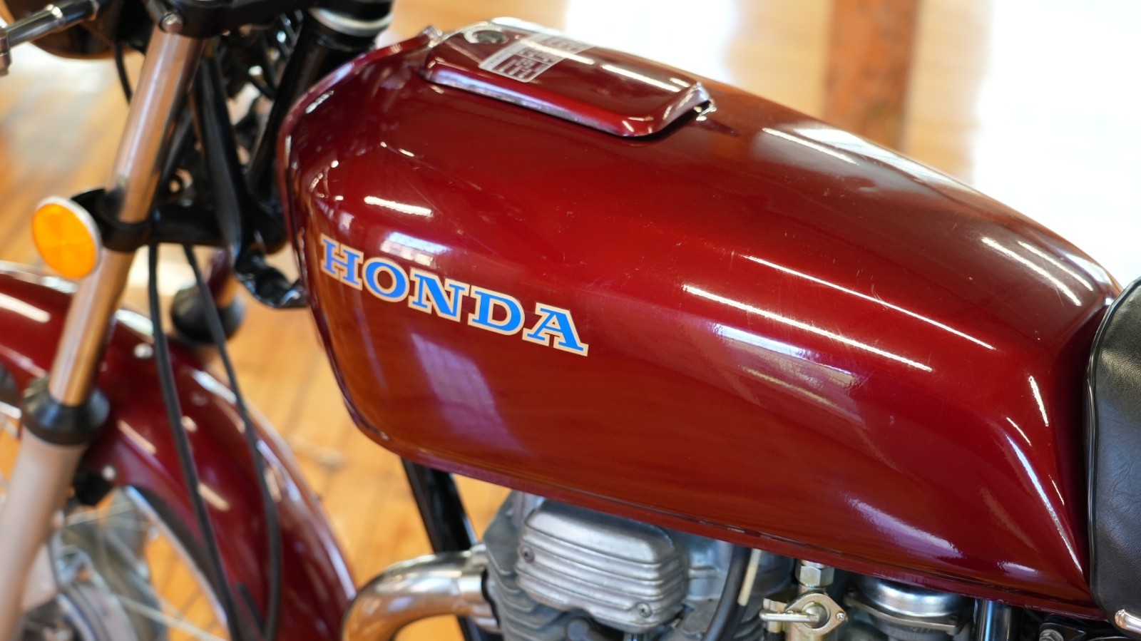 Honda-CB-1976-16